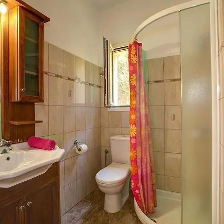 Chrissos By Lourdata (Kefalonia)