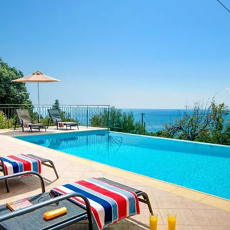 Villa Chrissos By *